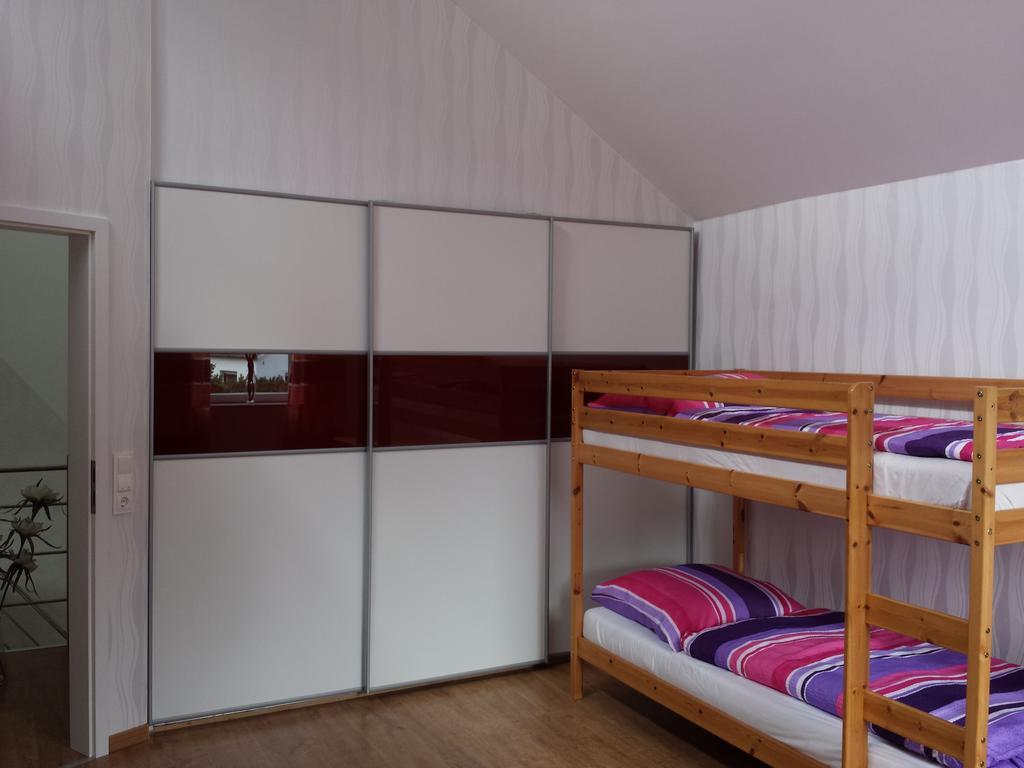 Gaestehaus Ditz Westoverledingen Rum bild
